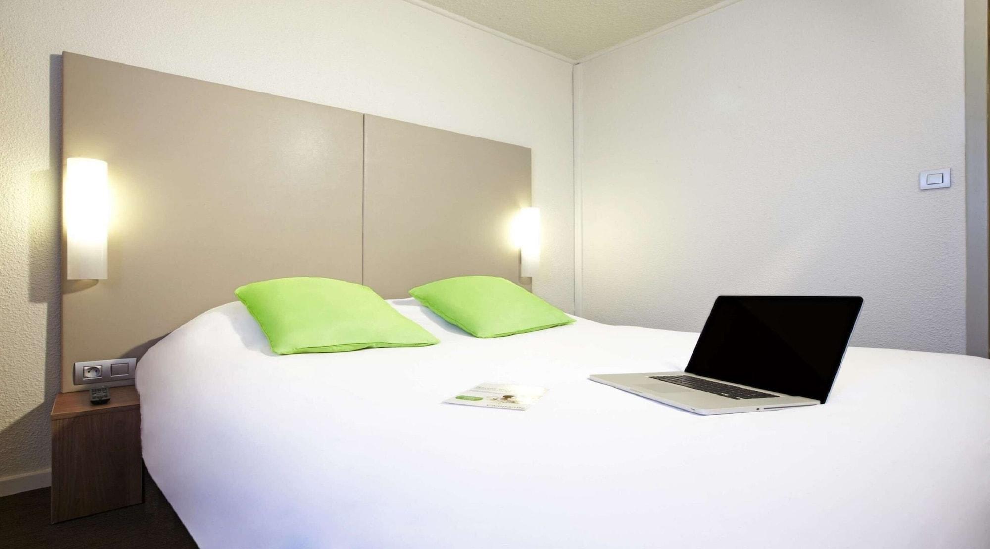 The Originals City Hotel La Verriere-Yvelines Εξωτερικό φωτογραφία