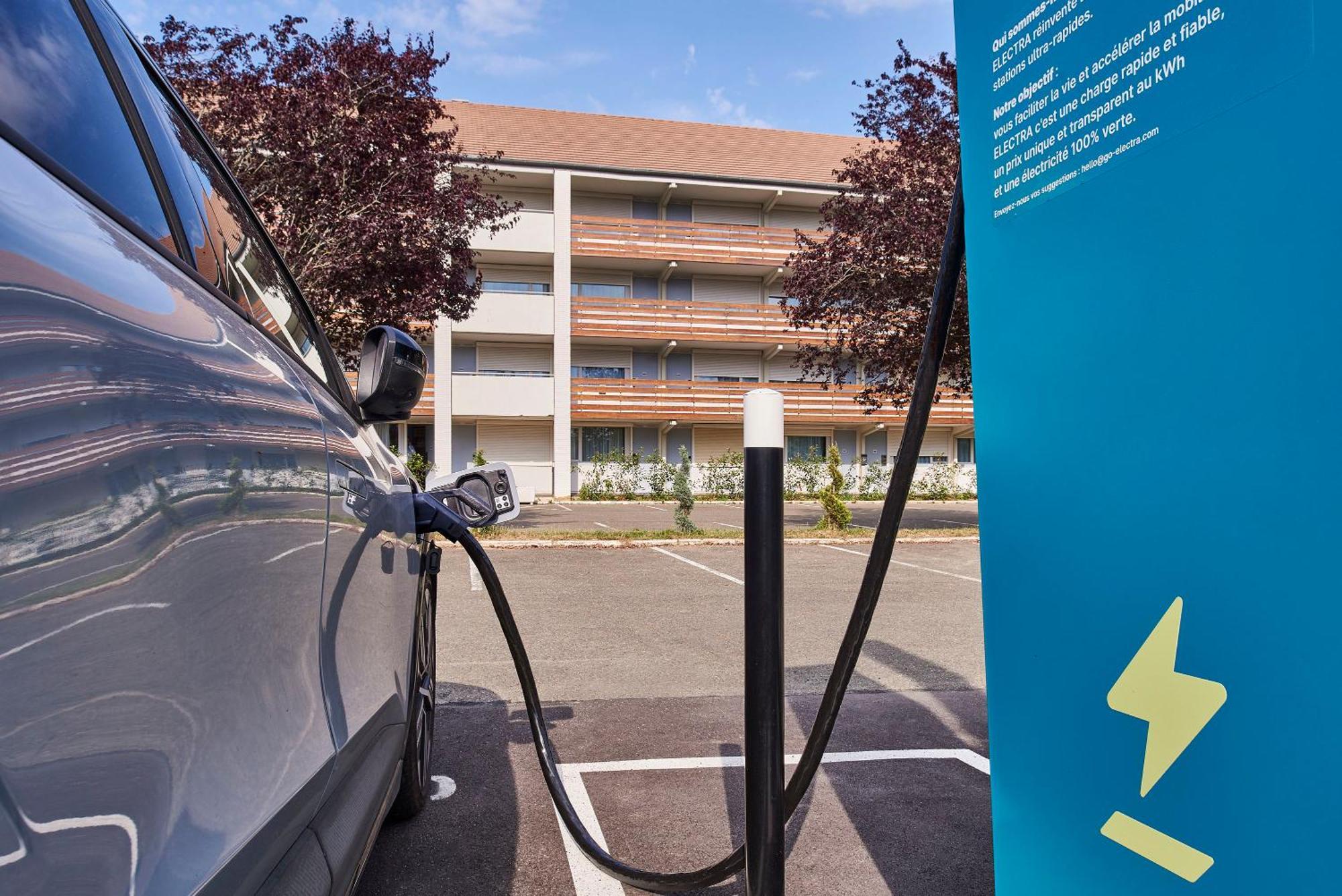 The Originals City Hotel La Verriere-Yvelines Εξωτερικό φωτογραφία