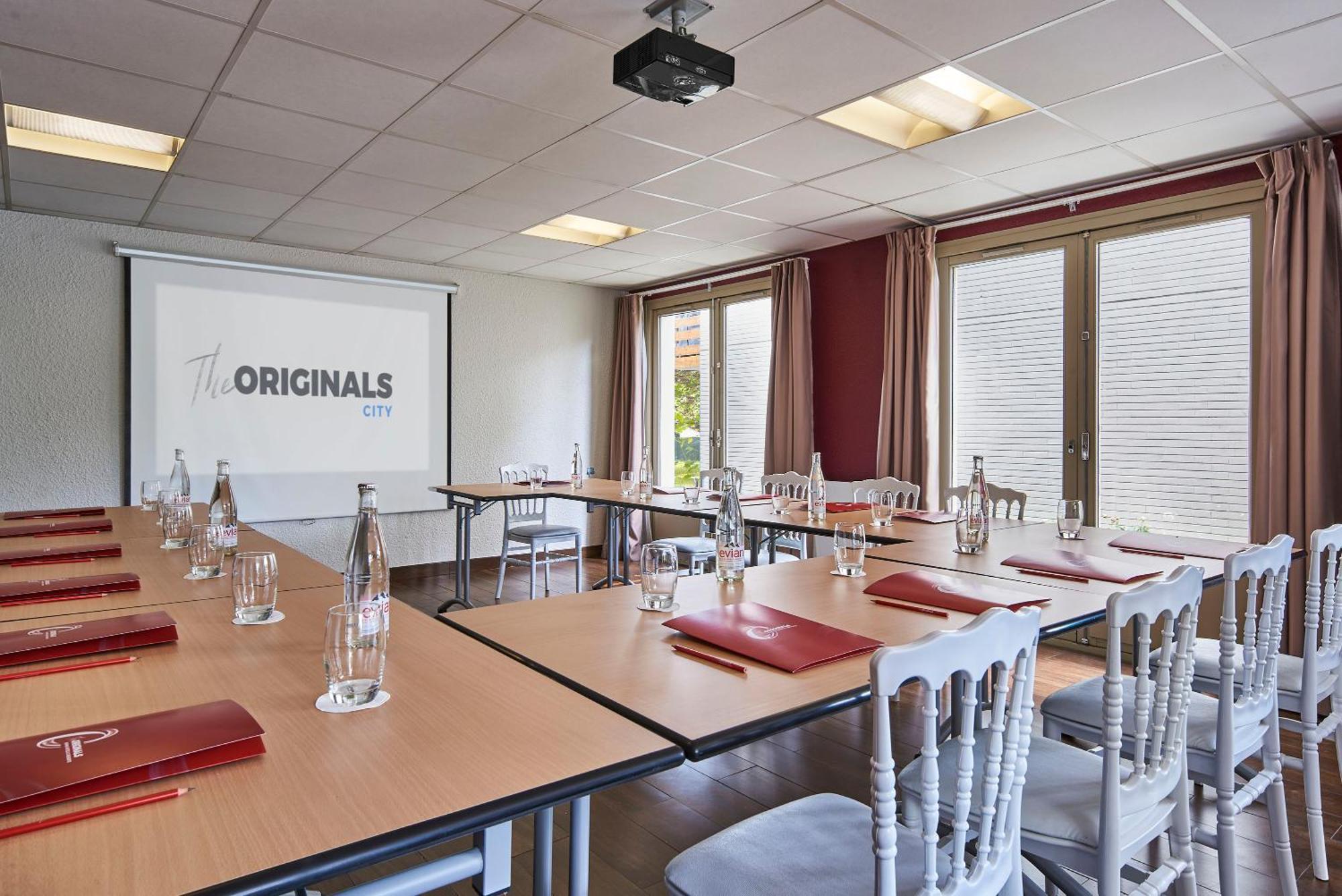 The Originals City Hotel La Verriere-Yvelines Εξωτερικό φωτογραφία