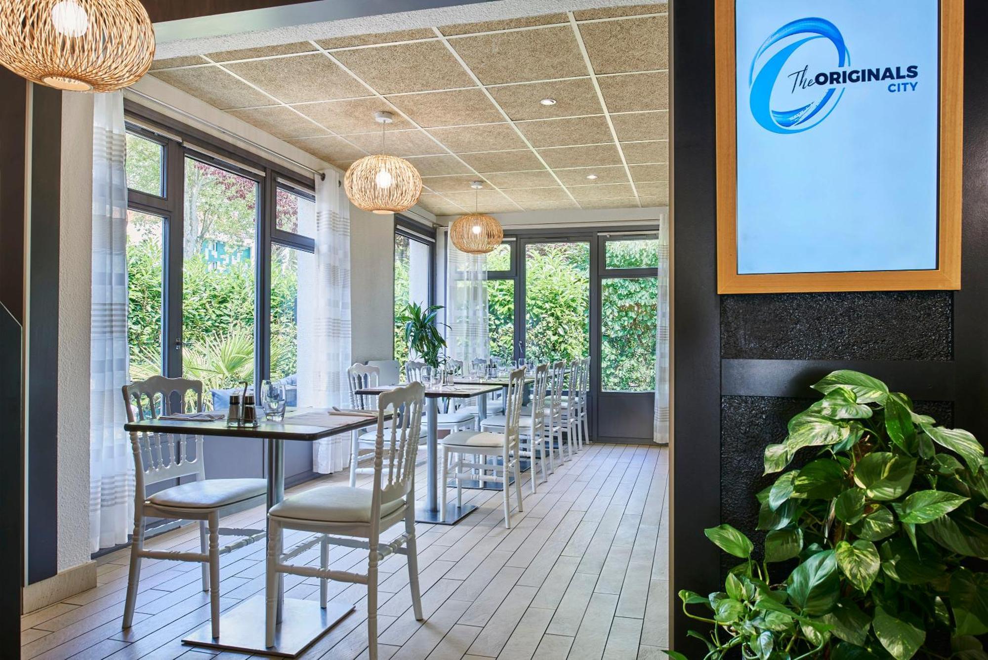 The Originals City Hotel La Verriere-Yvelines Εξωτερικό φωτογραφία